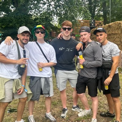 Amcnz_'s profile picture. 