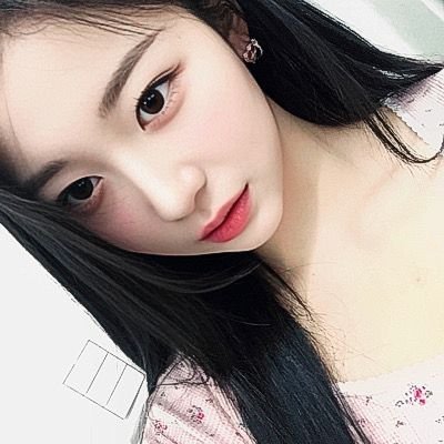 so she hɑs cɑt eyes ♡ 𝒾s ɑ sweetie thɑt's ⠀⠀ ⠀ ⠀⠀ ⠀⠀ ⠀ ⠀⠀ ⠀
hɑrd to get & 𝒎ight contɑins pink venom ;