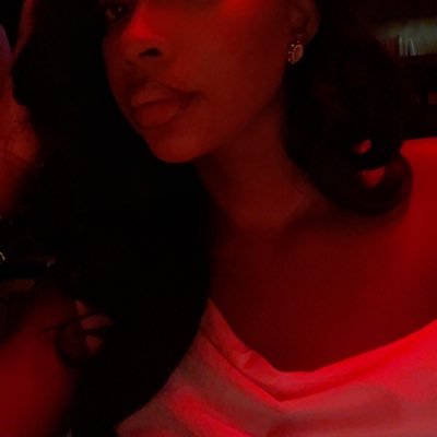 Femininity 💗 Tech Sis 👩🏽💻 && Lifestyle Creator • check out my YT tho👇🏽🫶🏽 IG: https://t.co/BEWNfed1yZ