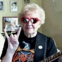 SupadeYu31682's profile picture. ロックが好きな音楽好き。プレイリスト公開中。一緒に語れる人募集 中