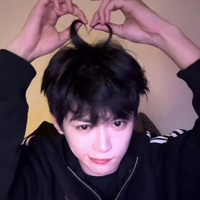||Safe space to rant about kpop/BL||pan🩷💛💙🏳️🌈||intp||06||she/her||!moots!