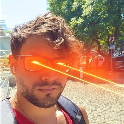 Co-founder of @spiketospike, nômade digital desde os 14 anos de idade.