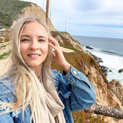 Kindra54408155's profile picture. Fashion/Travel/Beauty/Outdoors/MAGA/No Gift Card Scams