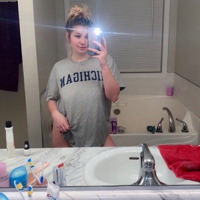 Deborahd890s's profile picture. 