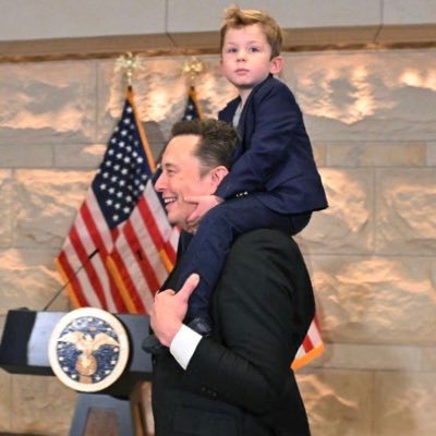 Elongifechat's profile picture. 