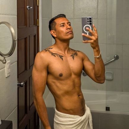 maxprieto1's profile picture. Fanboy que no sabe bien qué hace aquí 🌈✌🏽