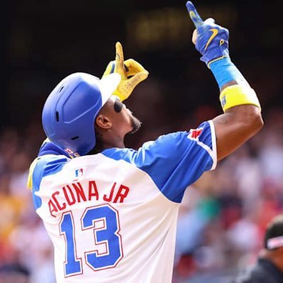 EpicHotDogRBX's profile picture. why are you on my profile xd