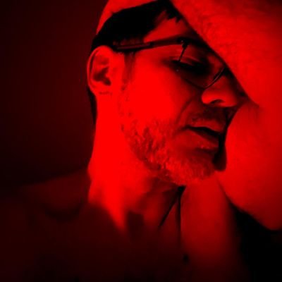 gutinhoabc's profile picture. Fisioterapeuta que ama filmes, séries, muitos livros, filosofia e cultura, safado e fofo com uma pitada de ironia...Bitch is back! #gouine #gaymer #nerd