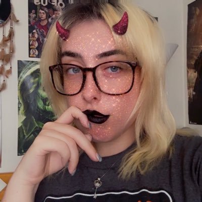 Tay ♡ 29 ♡ she/her | straight ♡ gamer ♡ Dead by Daylight Streamer ♡ Rebecca Main
