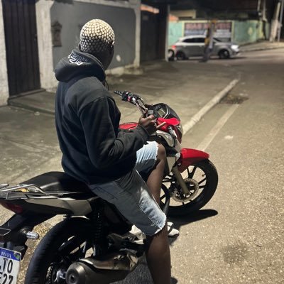 Apesar de pouca idade disposição nunca vai falta, p fazer quem nos ama sorrir e quem nos odeia chora 🤫$ 27/11/2018 #kauan👼