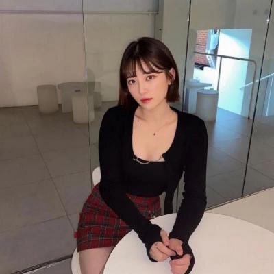 47wIp3M5r0iFE5's profile picture. どれも美しい景色ですね、初めまして。