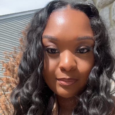 RonaishaRich's profile picture. 