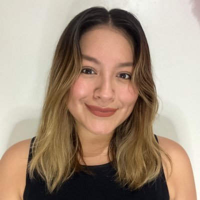 GiulianaAY's profile picture. 30. Estudiante y amante de teatro 🎭 Arquitecta-UNFV♥. Universitario de Deportes♥.