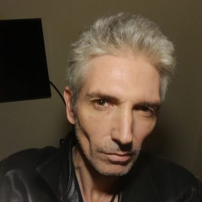 Soy Abogado Penalista egresado de la UBA y Escuela Nacional de Gobierno del Instituto Nacional de la Administración Pública de la República Argentina. 1999.-