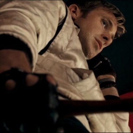 LaleB11a's profile picture. Blokiralo me na tviteru jer sam Antoneli Rihi rekao da će dobiti što i mlada prve bračne večeri kada je tražila Trg Borke Pavićević