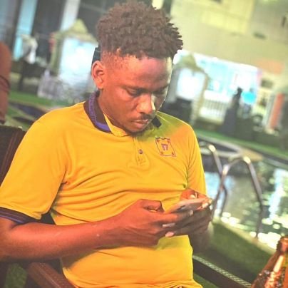Konyenimi's profile picture. Aspiring Punter📊
Basketball Lover🤝
Football Addict💯
Man Utd Fan☠️