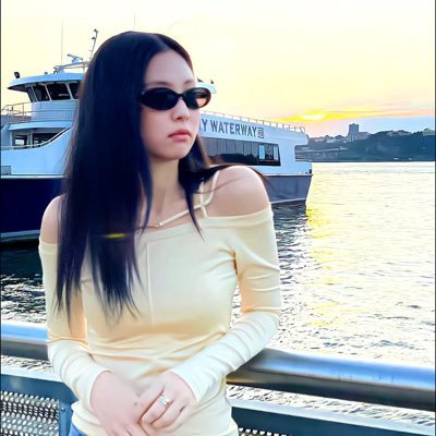 teddy1218759700's profile picture. 