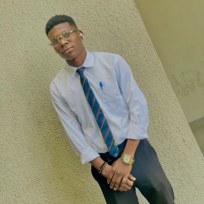 MerveilSabex01's profile picture. L'espoir ce Dieu 🙏♥️