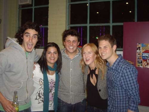 Postcodes's profile picture. Dragon & Rowdy take you around 7 suburbs of Melbourne in 7 weeks. What lies beyond the city?