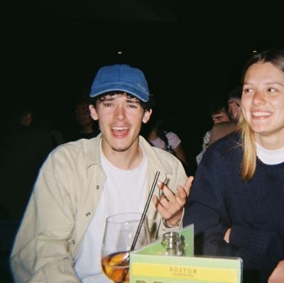 Breton en baroude Ć Lyon
RuinƩ comme un dj parce que je claque tout au cinƩ