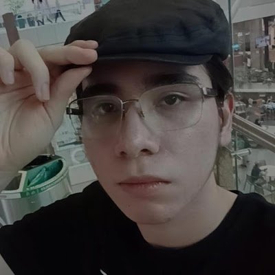 BlandonUrr12992's profile picture. 