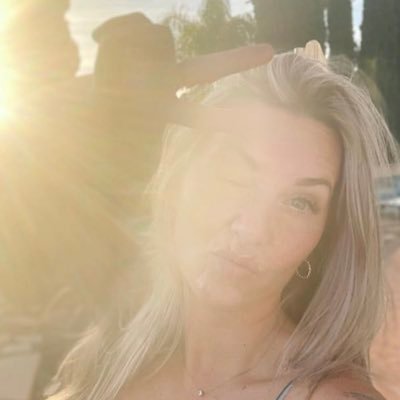 Alorashafer's profile picture. God is my refuge