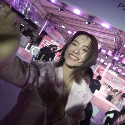 duckarroo's profile picture. 🐥🤍