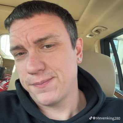 Stevenking6489's profile picture. LOOKING FOR A RELATIONSHIP 🤦🏻‍♂️❤️