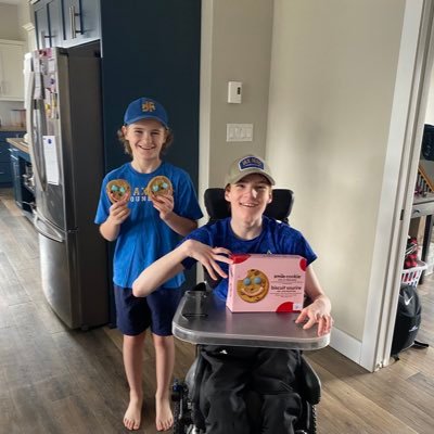 Former Zamboni Driver. Dad to Cullan Patrick & Killian Lloyd, husband to Monique Andree #HeathertonWarriors #Leafs #Jays #Dolphins #JaxMacFoundation