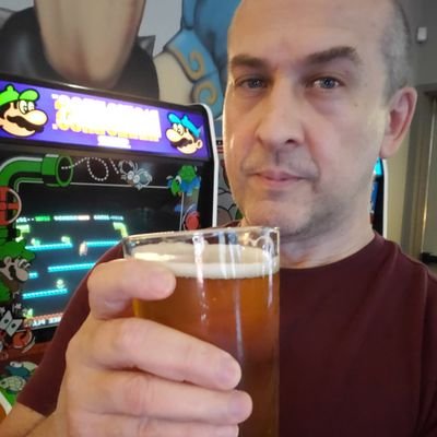 CCalridge's profile picture. Just some random a*hole that's ready to watch GameStop create a black hole within Wall St, and cause it to collapse in on itself. #gme $GME #GAMESTOP