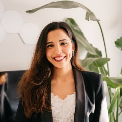 prikhndl's profile picture. 