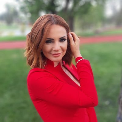 BeyzaHakan's profile picture. Beyza Hakan ile Kayıtdışı Sorular