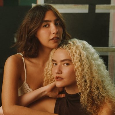 Sua fonte de conteúdo diário sobre o duo ANAVITÓRIA ( @oanavitoria ). || Fan Account