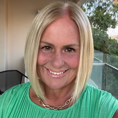 Love going to the gym , AFCB and NUFC and my cockerpoo . I am a medicines management technician for Dorset Healthcare. NO DMS. married