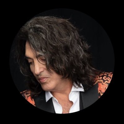the iconic front man of kiss “the sexiest guitarist alive”