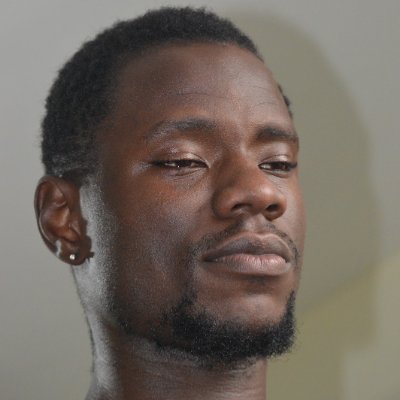 Ronynszn's profile picture. I'm A Man Like Bruce Wayne. 
Up The @Arsenal♢