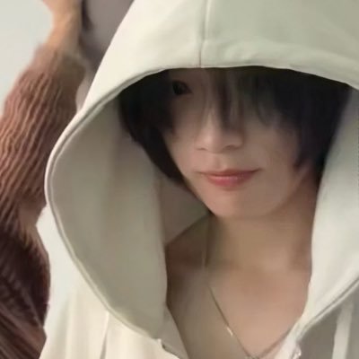 soothingkaitom's profile picture. ชั้นเกิดมาเป็นไก่ ป้อกป้อกป้อกป้อกกะต้อก #THAIchayanon #NEXnattakit 𓂋 ꒪ (fan account) 🐈‍⬛