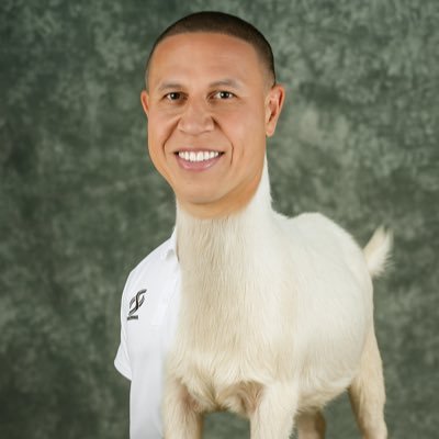 there’s only one Mike who’s the 🐐 Sacramento kings fan