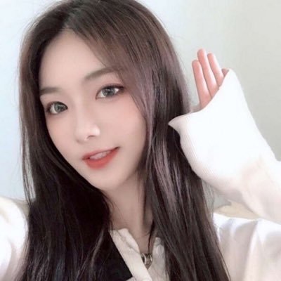 自分を愛して完璧を強要するのではなく、自分の欠点を受け入れ、絶えず生活の中で自分を変える