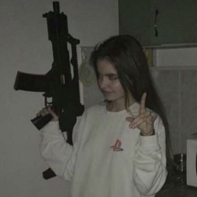 CosmicBitchSol's profile picture. 