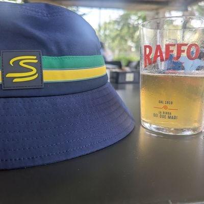 Motorsport fanatic 🏎️
#SWFC 🦉
Wild swimmer swimming 🥽
Chicago Bears 🐻⬇️