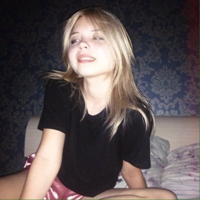 nasuveyda's profile picture. nerdesin cane'