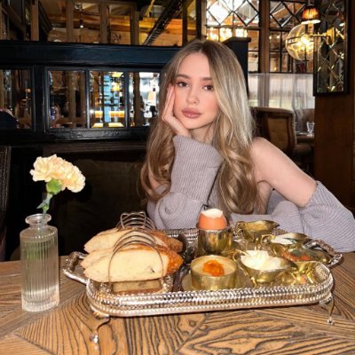 SeerviKavi74205's profile picture. ✨ Slow life, ☕ coffee and calm mornings, unapologetic me.
Not for everyone, that's ok. 🚀, just a normal girl with digital faith