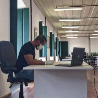 Doutor (UFBA) e mestre (UFF) em História. Prêmio UFBA de tese em Ciências Humanas (2022). Autor. Colunista UOL - Presença Histórica.
