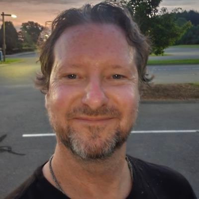Human Transformer : by transforming and forever-growing, I keep deepening my understanding of life's experiences, and ways to help others deepen theirs.
