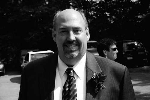 ursus62's profile picture. Late-in-life New Englander, history nerd, avid book consumer, lover of Silver Labs. Host at @wicn905.  Writing about jazz at https://t.co/Hkxndt9YpN