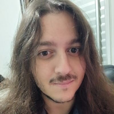 Dono do canal Fábrica de Noobs no YouTube.
frogs are friends not food