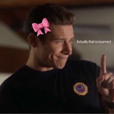 BobaComeHere's profile picture. im literally Evan Buckley if he was a 20y/o nicotine addicted lesbian
