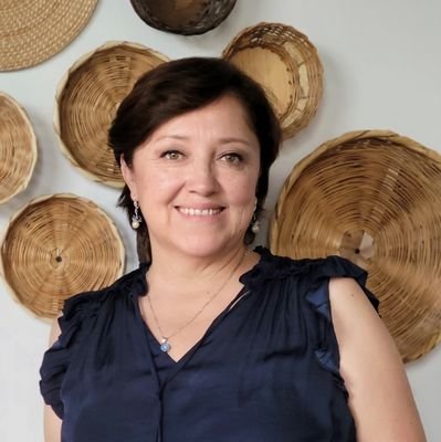 Apasionada por JESUS! Esposa de Rommel y mamá de Andie, Rodrigo y Ximena. Nonna de Thiago! mi amor a la cocina me hizo empresaria! #LaMesaPuesta Soy bendecida