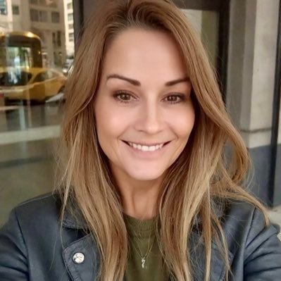 LisaNEdwarders's profile picture. 🚀 10+yrs Crypto Trader 25+yrs Stocks/Forex  https://t.co/ZBWxhU5Apk 🎬 @CoinRunnersFilm @CryptoMoonMag 👇 Follow for MARKET INSIGHTS/ALPHA